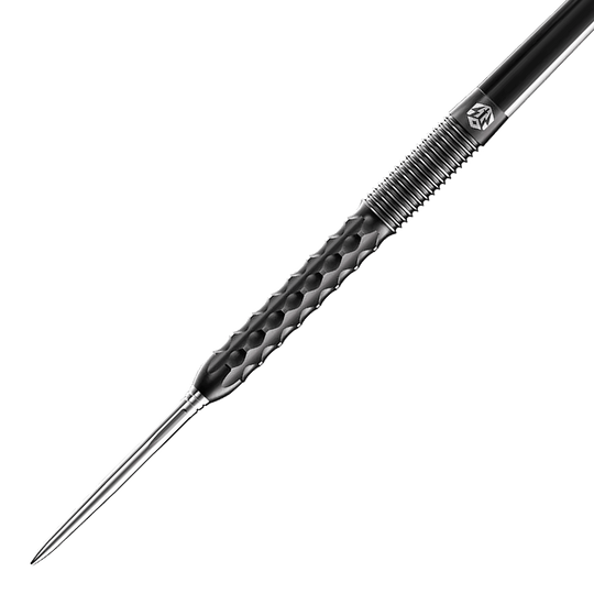 Freccette in acciaio Caliburn Sword S1 Das Bild zeigt einen Caliburn Sword S1 Steeldart. Der Dartpfeil hat eine silberne Spitze und einen schwarz strukturierten Griff.