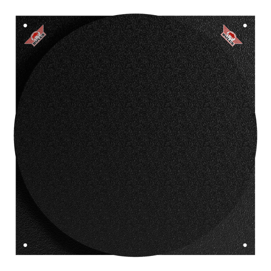 Silenziatore per bersaglio da freccette Bulls NL Das Bild zeigt das Produkt "Bulls NL Dartboard Silencer". Es ist eine schwarze, runde Matte mit einer leicht strukturierten Oberfläche.