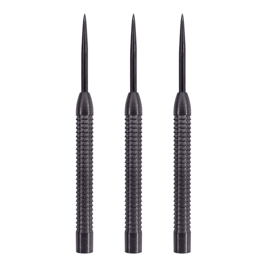 Canne per freccette in acciaio McDart Phantom Das Bild zeigt drei McDart Phantom Steeldart-Barrels nebeneinander. Die Barrels sind schwarz und haben eine geriffelte Oberfläche für besseren Halt.