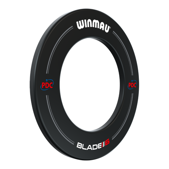 Cornice per freccette Winmau PDC - nera Das Bild zeigt die Winmau PDC Dartboard Surround in Schwarz. Der Dartboard-Schutzring ist rund und trägt die Aufschriften "WINMAU", "PDC" und "BLADE 6".