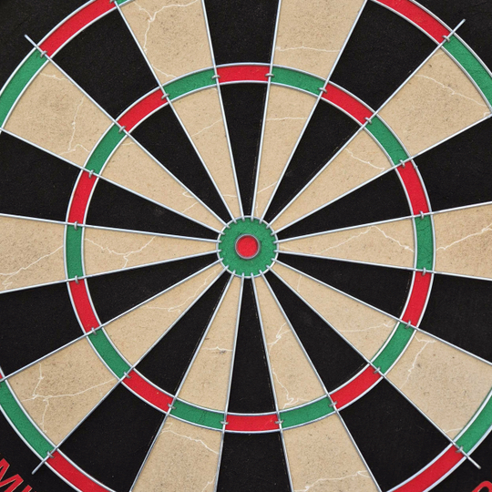 Set di bersagli in acciaio Target Dimitri Van Den Bergh Auf dem Bild ist eine Steeldartscheibe mit farbigen Segmenten in Rot, Grün, Schwarz und Beige zu sehen. Es handelt sich um das Produkt "Target Dimitri Van Den Bergh Steeldartboard Set".