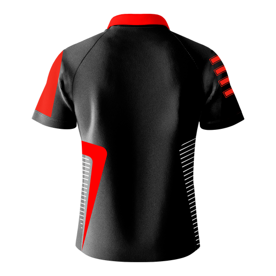 Maglietta Bulls Team Dart - Rossa Das Bild zeigt das Bulls Team Dartshirt in Rot von hinten. Das Shirt ist hauptsächlich schwarz mit roten und weißen Designelementen auf den Ärmeln und an den Seiten.