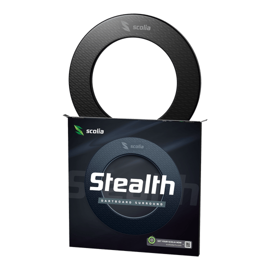 Bordo per bersaglio per freccette Scolia Stealth Das Bild stellt das Scolia Stealth Dartboard Surround dar. Es schützt die Umgebung und rahmt die Dartscheibe stilvoll ein.