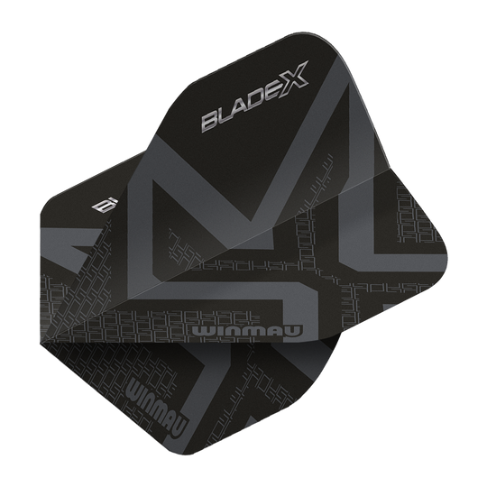 Voli standard Winmau Prism Delta Blade X Metallic Black No2 Winmau Prism Delta Blade X Metallic Black No2 Standard Flights wird gezeigt. Ein Dartflugblatt in metallischem Schwarz, Standardgröße Nummer 2.