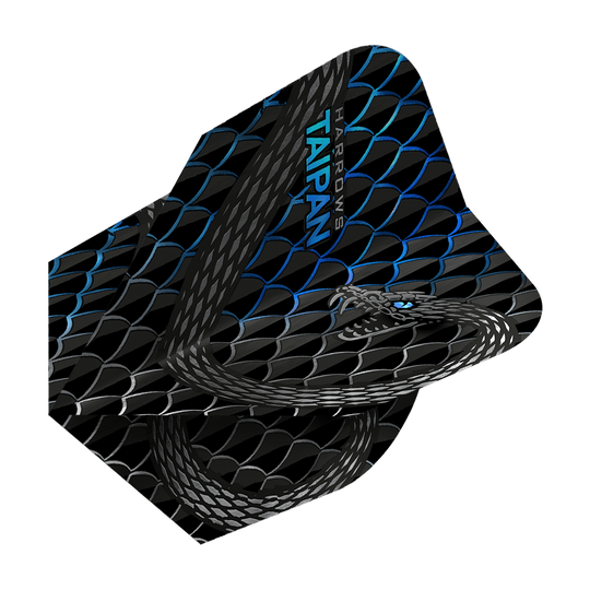 HR26_Harrows_Taipan_Aqua_Standard_Flights_2 Das Bild zeigt das Produkt "Harrows Taipan Standard Flights". Das Design ist schwarz mit einem Schuppenmuster und zeigt eine stilisierte Schlange sowie den Produktnamen in blauer Schrift.