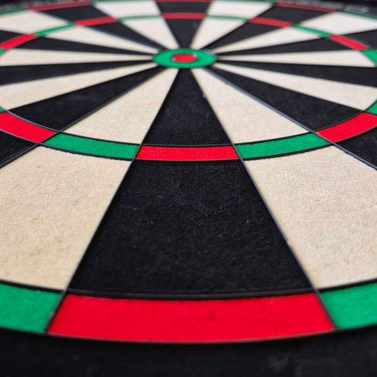 Bersaglio per freccette in acciaio Unicorn Eclipse Ultra 2.0 Ein weiteres Bild des Unicorn Eclipse Ultra 2.0 Steeldartboards ist zu sehen. Alle Spielfelder sind deutlich.