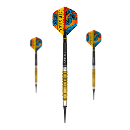 Red Dragon Peter Wright Doppio Campione del Mondo SE Gold Plus Softdarts - 20g Das Bild zeigt drei Softdarts mit goldfarbenem Griff und auffälligen Flights im Drachen-Design. Auf den Flights steht „Snakebite Double World Champion“.