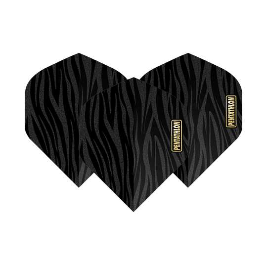 Voli Pentathlon RT Zebra Das Bild zeigt drei Dart-Flights mit einem schwarzen Zebramuster. Auf jedem Flight steht das Wort "Pentathlon" in einem goldenen Kasten.