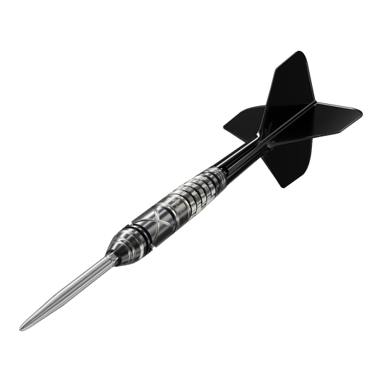 Freccette in acciaio Target Japan Black Marque Chaos 2 SP Das Bild zeigt einen Target Japan Black Marque Chaos 2 SP Steeldart. Der Dart hat ein elegantes, schwarzes Design mit präzisen Rillen am Griff.