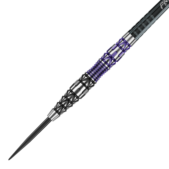 Freccette in acciaio Winmau Simon Whitlock Special Edition 2020 Das Bild zeigt einen Winmau Simon Whitlock Special Edition 2020 Steeldart. Der Dart hat ein auffälliges Design mit schwarzen, silbernen und violetten Elementen am Griff.