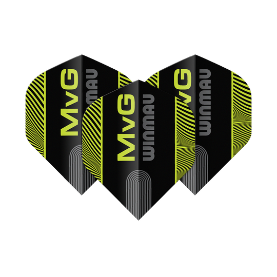 Winmau Prism Delta MvG Nero Verde Testo No2 Voli Standard Das Bild zeigt die Winmau Prism Delta MvG Black Green Text No2 Standard Flights. Es handelt sich um Dart-Flights in Schwarz und Grün mit Text-Design.