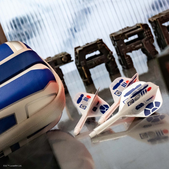 Voli Target Star Wars K-Flex R2D2 No6 Abgebildet sind die Target Star Wars K-Flex R2D2 No6 Flights. Diese Flights sind im Stil von R2D2 aus Star Wars gestaltet.