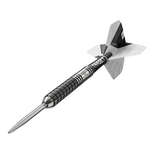 Freccette in acciaio Target Beau Greaves GEN1 Swiss Point Hier werden die Target Beau Greaves GEN1 Swiss Point Steeldarts in einer weiteren Perspektive gezeigt. Das Bild hebt die Form und das Design der Darts hervor.