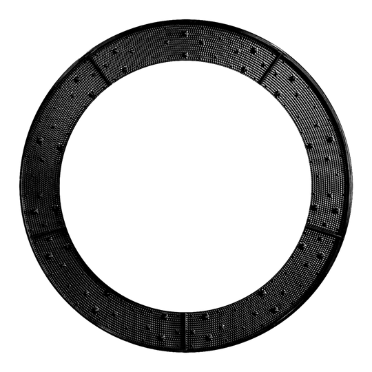 Pezzo di ricambio Karella E-Master Das Bild zeigt einen schwarzen, ringförmigen Wurfkranz mit sichtbaren Noppen auf der Oberfläche. Der Ring ist in mehrere Segmente unterteilt.