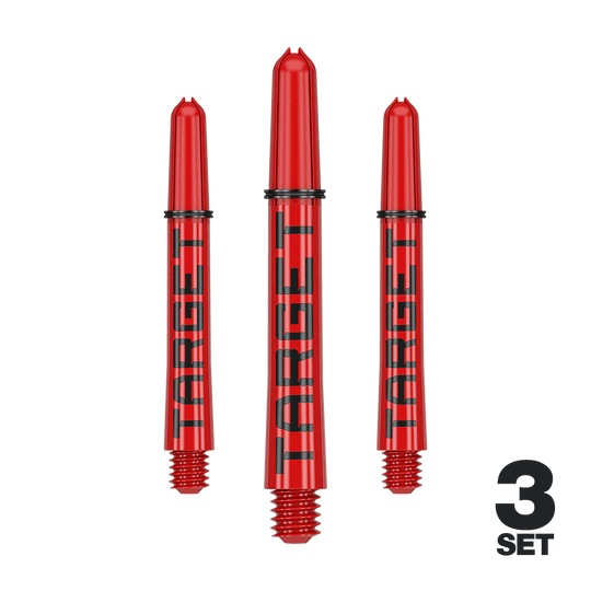 Aste Target Pro Grip TAG - 3 set - Rosso Das Bild zeigt drei rote Dartschäfte mit der Aufschrift "TARGET". Unten rechts steht "3 SET", was auf ein Set mit drei Stück hinweist.