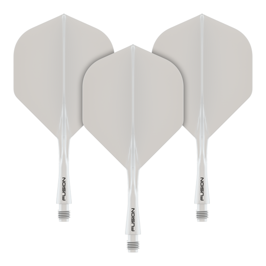 Sistema di alberi di volo Winmau Fusion standard bianco Das Bild zeigt drei weiße Dartflights mit integrierten Schäften. Auf den Schäften steht das Wort „FUSION“.
