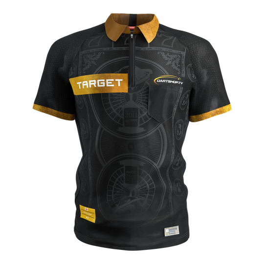 Maglietta da freccette Target Adrian Lewis 2026 Zu sehen ist das Target Adrian Lewis Dartshirt 2026. Das Shirt zeichnet sich durch sein professionelles Aussehen aus.