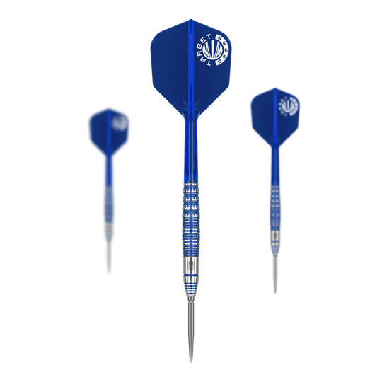 Target Japan Toru Suzuki Sereno GEN1 Swiss Point Steeldarts - 21 g Das Bild zeigt drei Steeldarts mit blauen Flügeln und silber-blauen Schäften. Es handelt sich um das Produkt "Target Japan Toru Suzuki Sereno GEN1 Swiss Point Steeldarts - 21g".