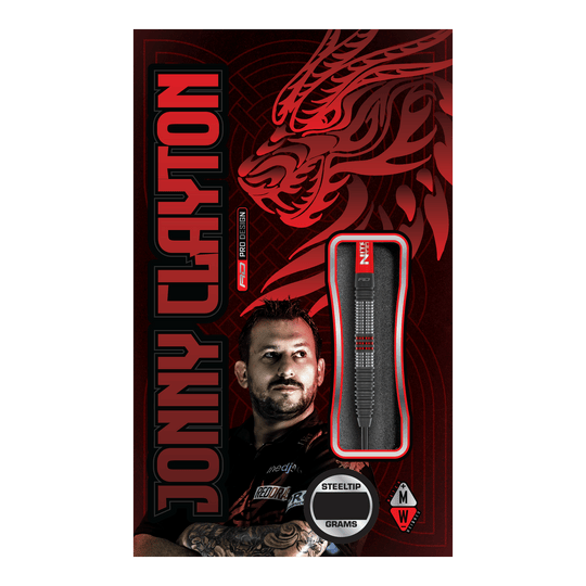 Freccette in acciaio Red Dragon Jonny Clayton Hiraeth Die Abbildung zeigt die Verpackung der "Red Dragon Jonny Clayton Hiraeth Steeldarts". Auf der Verpackung sind ein Porträt von Jonny Clayton sowie ein stilisierter roter Drache abgebildet.