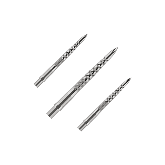 Punte per freccette Mission Caliburn EVO - Ripple - Argento Auf dem Bild sind drei silberne Steeldartspitzen mit einem strukturierten Griff zu sehen. Sie sind in einem Set angeordnet und haben ein modernes, geriffeltes Design.