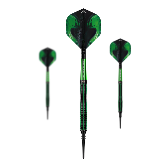 Freccette morbide Mission Venom - 20 g Das Bild zeigt drei grüne Mission Venom Softdarts mit schwarzen Akzenten. Die Darts haben ein Gewicht von 20 Gramm und ein auffälliges Schlangenmuster auf den Flights.