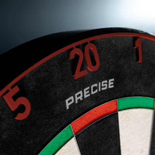 Bersaglio per freccette in acciaio Precise 180 Endorphine con anello numerato - Rosso sbiadito Das Precise 180 Endorphine Steeldartboard mit Nummernring in Faded Red ist zu sehen. Die Abbildung präsentiert das Produkt in kräftigen Farbtönen.
