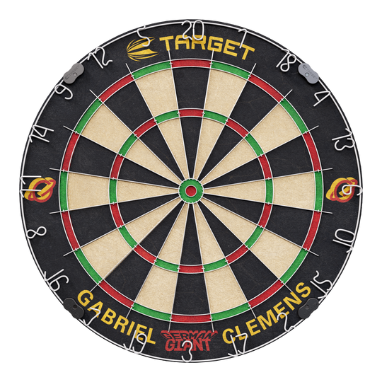 Set di bersagli per freccette in acciaio Target Gabriel Clemens Dies ist eine Steeldartscheibe mit dem Namen "Target Gabriel Clemens Steeldartboard Set". Auf der unteren Seite sind die Wörter "Gabriel Clemens" und "German Giant" zu sehen.