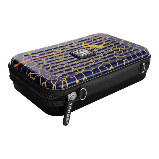Custodia per freccette Target Takoma Josh Rock XL Dies ist das Target Takoma Josh Rock XL Dartcase. Das Etui hat ein auffälliges Design mit blauen, gelben und roten Mustern sowie einem Reißverschluss.
