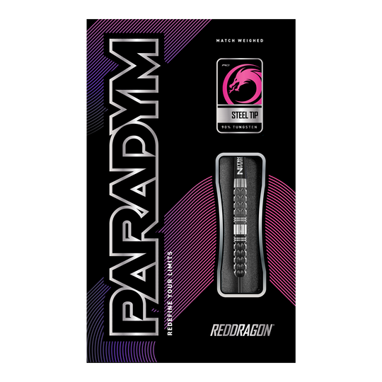 Freccette in acciaio coniche Paradym Red Dragon Die Abbildung zeigt die Verpackung der "Red Dragon Paradym Tapered Steeldarts". Auf der Packung sind die Begriffe "Steel Tip", "90% Tungsten" und das Red Dragon Logo zu sehen.