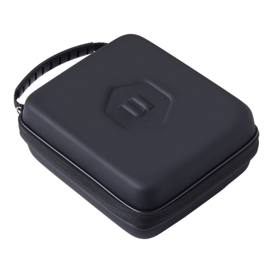 Custodia per freccette grande Unicorn Ultra 3UP - Nera Das Bild zeigt das Produkt "Unicorn Ultra 3UP Large Dartcase - Schwarz". Es handelt sich um ein großes, schwarzes Etui mit Reißverschluss und Tragegriff zur Aufbewahrung von Dartzubehör.