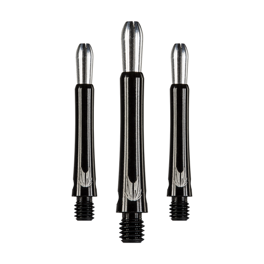 146230_Target_Grip_Style_Aluminium_Shafts_Schwarz_348mm_1 Das Bild zeigt drei schwarze Aluminium-Dartschäfte mit silbernen Spitzen. Die Schäfte haben ein schlichtes, glänzendes Design mit eingraviertem Muster am unteren Ende.