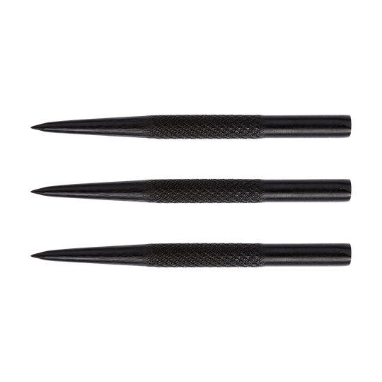 8366Black_Winmau_Knurled_Black_Steeldart_Spitzen_32mm_1 Das Bild zeigt drei schwarze, geriffelte Steeldart-Spitzen der Marke Winmau mit einer Länge von 32 mm. Sie sind in einer Reihe nebeneinander angeordnet und haben eine scharfe Spitze.