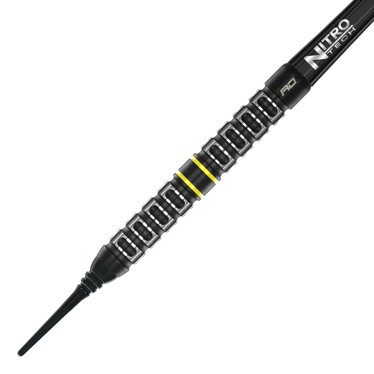 Red Dragon Astraeus Q4X Dardi Soft Paralleli - 20g Dies ist ein Red Dragon Astraeus Q4X Parallel Softdart mit einem Gewicht von 20g. Der Dart hat ein schwarzes Design mit gelben Akzenten und einer markanten Griffstruktur.