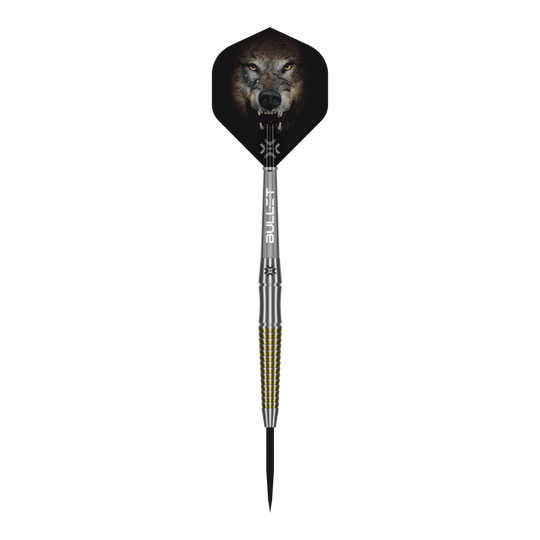 Hier sieht man die Bullet Fang Steeldarts aus einer anderen Perspektive. Die Details der Darts sind gut erkennbar.