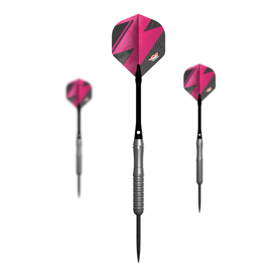 Freccette in acciaio Bulls NL Lightning Pink Das Bild zeigt drei Steeldarts mit silbernem Griff und pink-schwarzen Flights. Es handelt sich um das Produkt "Bulls NL Lightning Pink Steeldarts".