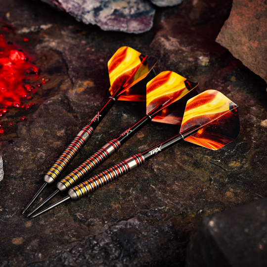 Dardi in acciaio della fornace del Red Dragon Dies ist ein Bild der Red Dragon Furnace Steeldarts. Die Darts sind speziell für Präzision und Leistung entwickelt.