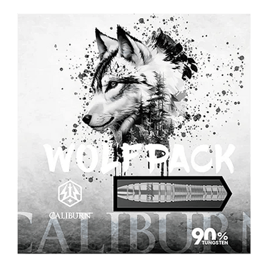 Freccette in acciaio Caliburn Wolfpack W2 - 22 g Das Bild zeigt die Verpackung der Caliburn Wolfpack W2 Steeldarts – 22g mit einer stilisierten Zeichnung eines Wolfes. Auf der Verpackung steht außerdem "90% Tungsten".
