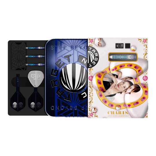 Target Japan Cathy Leung Charis GEN5 Freccette morbide - 19 g Das Bild zeigt das Produkt "Target Japan Cathy Leung Charis GEN5 Softdarts - 19g" in einer dekorativen Verpackung. Im Inneren sind die Darts, Flights und weiteres Zubehör ordentlich angeordnet.