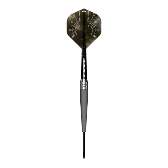 Freccette in acciaio della Missione Saturn Titan Das Bild zeigt einen einzelnen Steeldart mit dem Namen "Mission Saturn Titan Steeldarts". Der Dartpfeil hat ein dunkles Design mit metallischen und grafischen Elementen auf der Flugfeder.