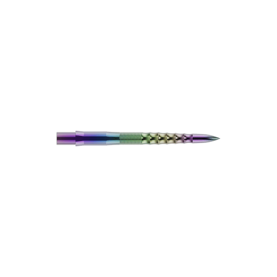 Punte per freccette Mission Caliburn EVO - Ripple - Corallo Auf dem Bild ist eine bunte Steeldartspitze mit wellenförmigem Design zu sehen. Sie hat eine glänzende Oberfläche mit Farbverlauf und ist wahrscheinlich aus Metall gefertigt.