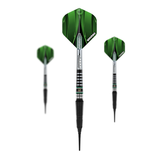 Freccette morbide Winmau Sniper Black 2025 - 20 g Das Bild zeigt drei Winmau Sniper Black 2025 Softdarts mit einem Gewicht von 20g. Die Darts haben grüne Flights und ein schwarzes, silbernes Barrel-Design.