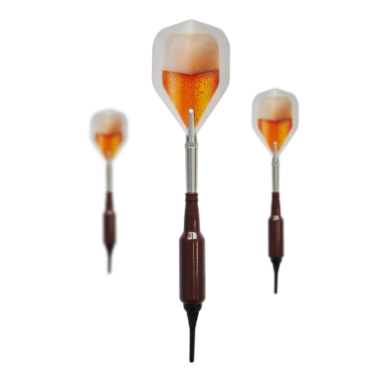 Freccette morbide McDart Prost Beer Bottle con 100 punte morbide - 16,5 g Abgebildet ist ein Set McDart Prost Bierflaschen Softdarts mit 100 Softdartspitzen, 16,5 g. Diese Softdarts haben die Form einer Bierflasche und eignen sich ideal als Geschenk.