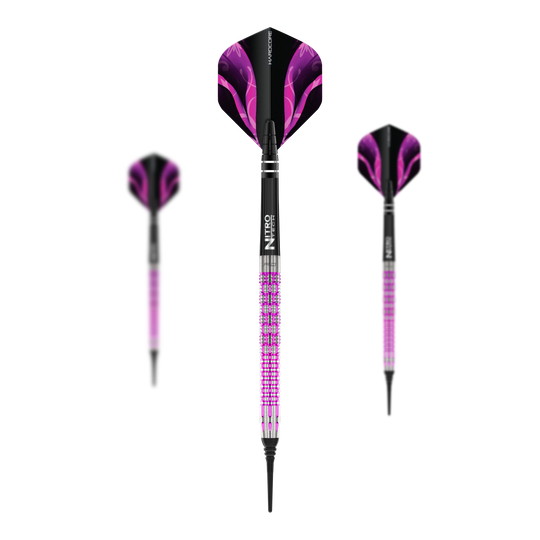 Freccette morbide Red Dragon Tyrian - 22 g Das Bild zeigt drei Red Dragon Tyrian Softdarts mit einem Gewicht von 22g. Die Darts sind hauptsächlich lila und schwarz gestaltet und haben auffällige Muster auf den Flights.