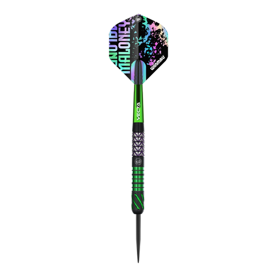 Gezeigt werden die Winmau Mike Maloney Steeldarts. Sie sind ideal für Dart-Wettkämpfe und Hobbyspieler.