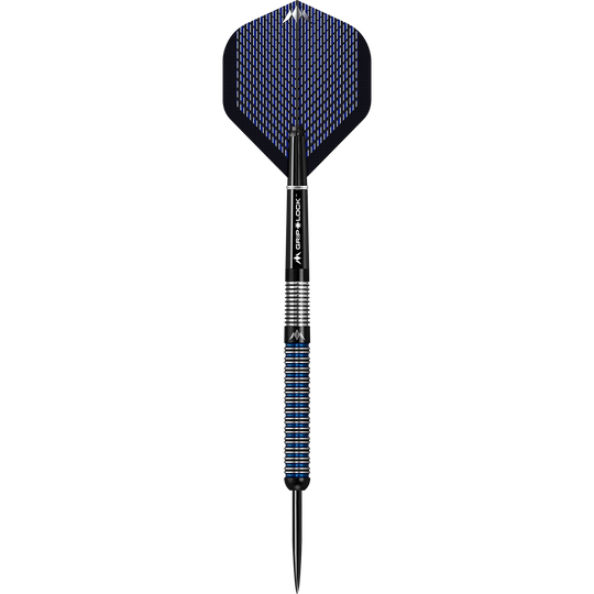 Dardi in acciaio Mission Nightfall Model 1 Das Bild zeigt einen Mission Nightfall Model 1 Steeldart. Der Dart hat ein modernes Design mit schwarzen und blauen Akzenten.